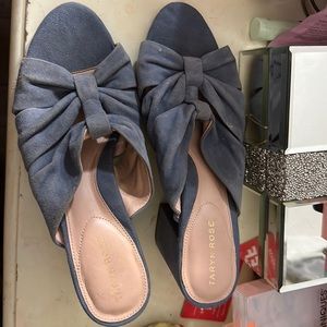 Selling taryn rose heels